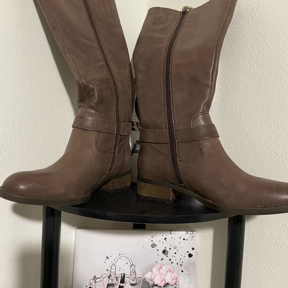 Saddler Leather Knee High Boot - Picture 4 of 6